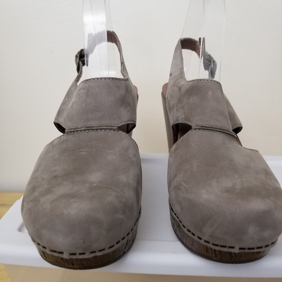 Dansko Riley Slingback Heel Clogs - Picture 5 of 10